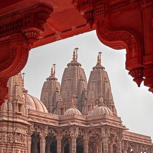 तेरे नाम की महक है