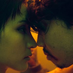 ฝังร่างข้างๆกัน