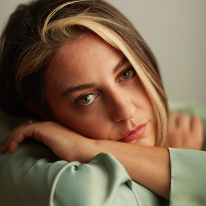 Evlerinin Önü Handır Aman