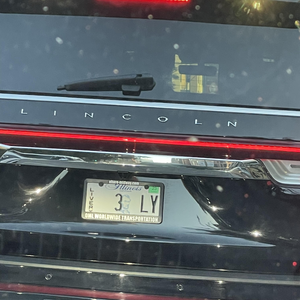 BLACK CAR