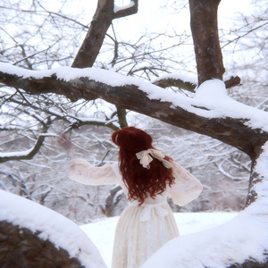 穿过寒冬拥抱你