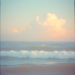 3. Holding On To You In Silent Rain（静かな雨の中で君を抱きしめて）