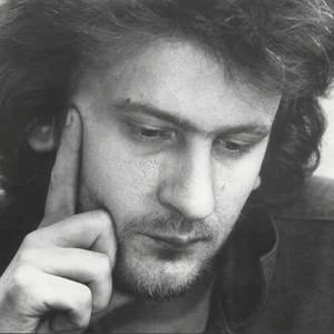 Kui tuulehoog sahistab roos