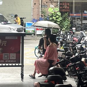 城中村的猪脚饭