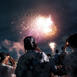 一起去花火大会吗