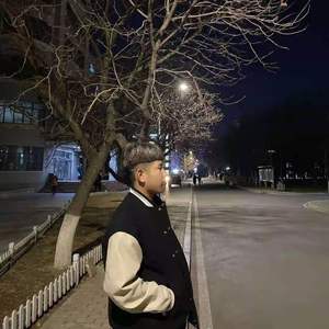 夜巴黎（翻自 魏小然）