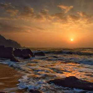 入了心的人怎能忘