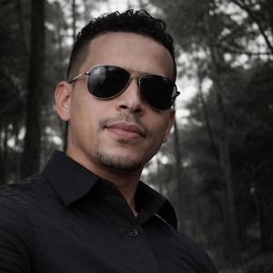 Omar Frank Musicón
