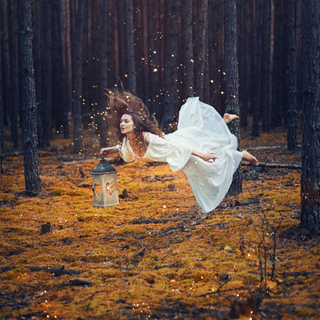 Witch House•浩室中的黑暗神秘力量