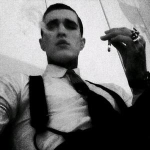 面对疾风吧(纯音乐)