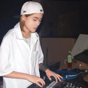 艾志恒-大花轿芳草地remix-DJ Yancy.mp3（Yancy remix）