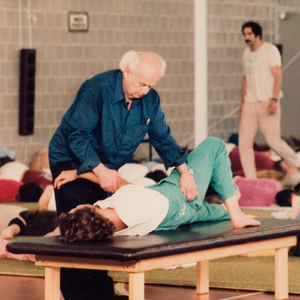 レッスン１頭を床から持ち上げる