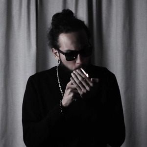 Un Trago y un Adiós