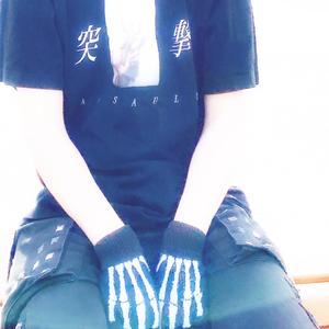 FAKE LOVE 虛偽的愛