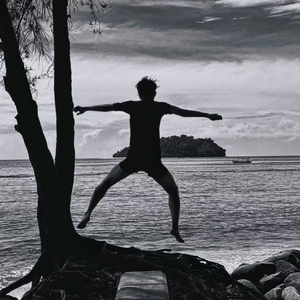 二十四岁的无业游民 MMM.mp3