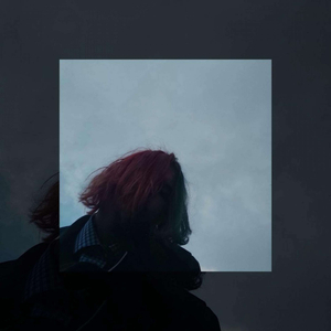 берцы на красном