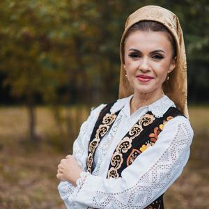 Andreea Voica - Ce Tini Bagita Bicheri