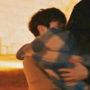 可惜我还没有写一首情诗给你