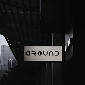 下雨巷口的等待