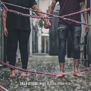 La Sombra Que Enfrente