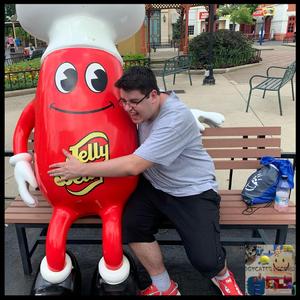 UVUSISBJDICNGABSI (feat. Lucas Mountain)