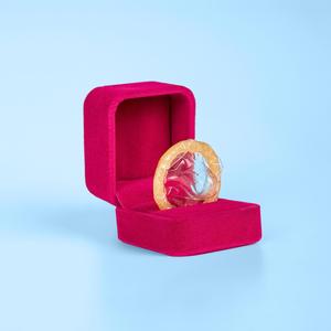 Do you wanna ****y me (feat. Vince Voltage)