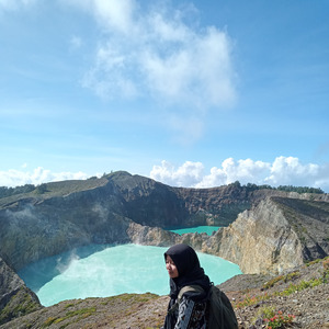 Crossing Water Lake Kelimutu (Remix)