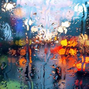 一个没有你在身边却下起雨的夜晚