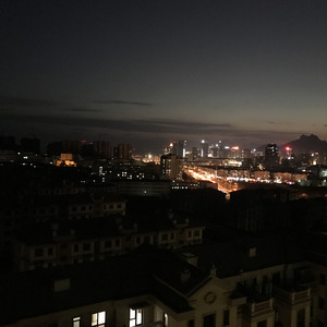 夏末夜里的一个小demo