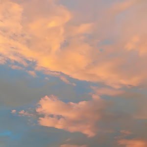 蝉鸣压弯晾衣绳