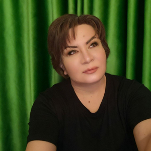 Под белыми берёзами.