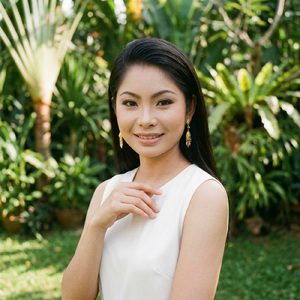 ឃើញស្រាល្អជាងស្រី