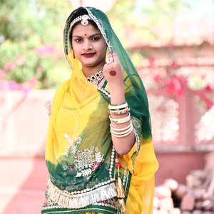 फोटो फोटो कई करो बनीसा