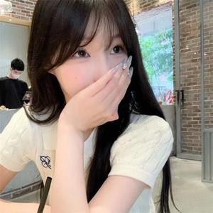 风拉不住你的衣裳