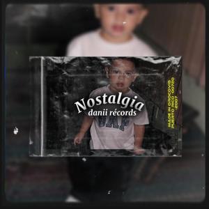 Momentos (feat. Angel R.)