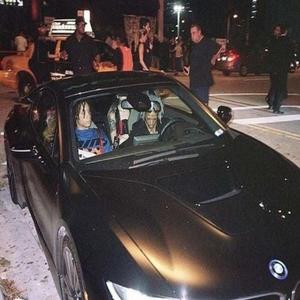 i8