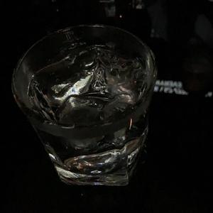 四月的陨石