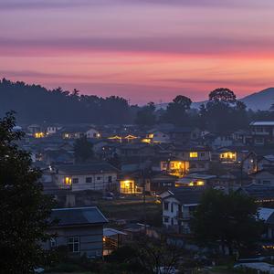 달빛에 안겨 (Embraced by Moonlight)