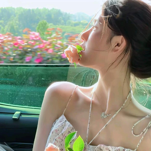 怡见倾心，浩若星辰