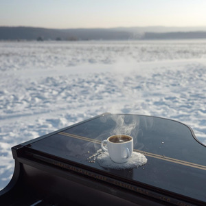 白い息とピアノ