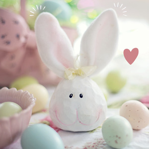 Coelhinho Espalhando Doces pela Páscoa