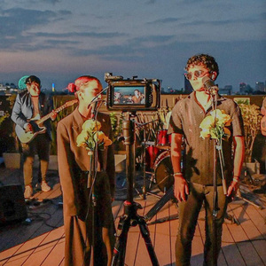 Todavia (Live at Sun Set Sessions)