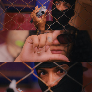 QUIEREN QUITARME MI CORONA