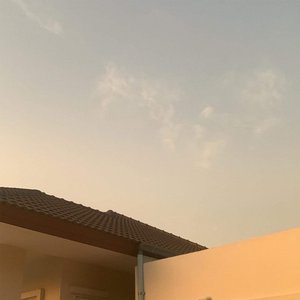 กอดฉันได้ไหม