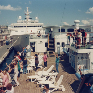 מחר נוסעים מכאן