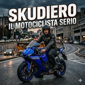 Skudiero il motociclista serio