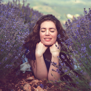 Stardust Resonates, Aligning Minds