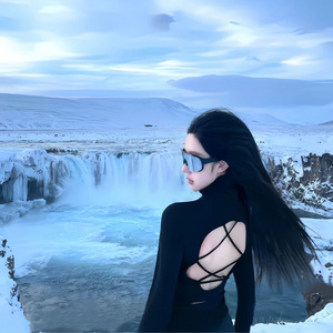 不会被苦难打倒 更不会因为没有掌声就放弃