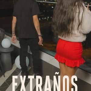 Extraños