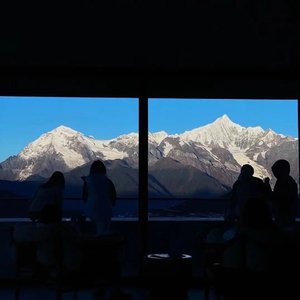 霓虹思念